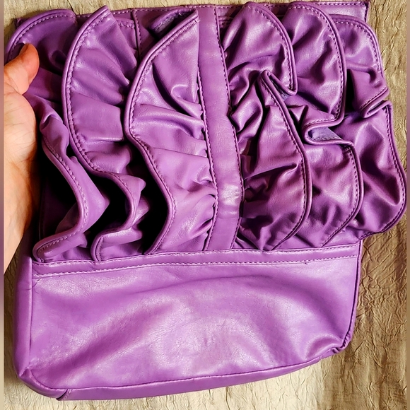 NWOT Seductions Purple Clutch Purse - Picture 2 of 7